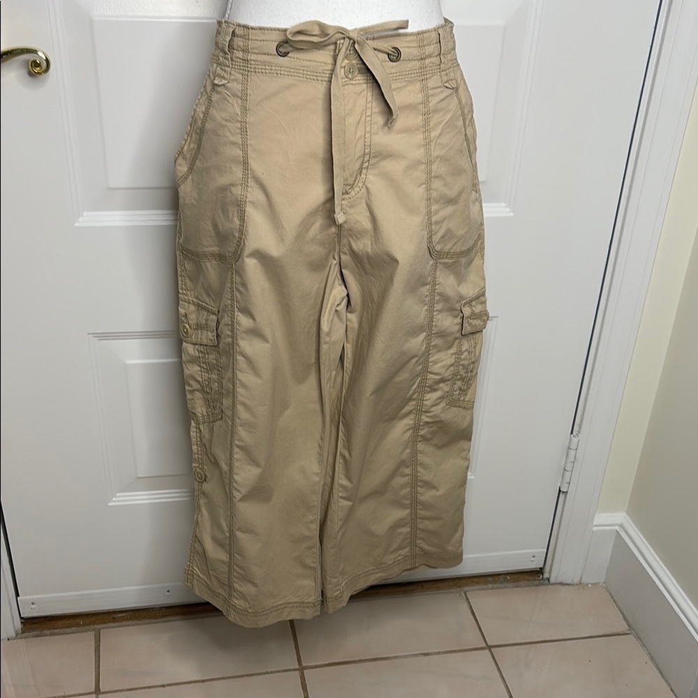 St. John's Bay Tan Hi Rise Pret Cropped Utility Pants Relaxed Fit. Size 14P
